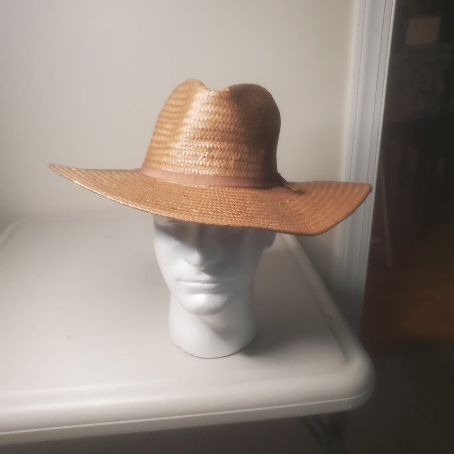 Brixton Ashley Straw Hat in Brown