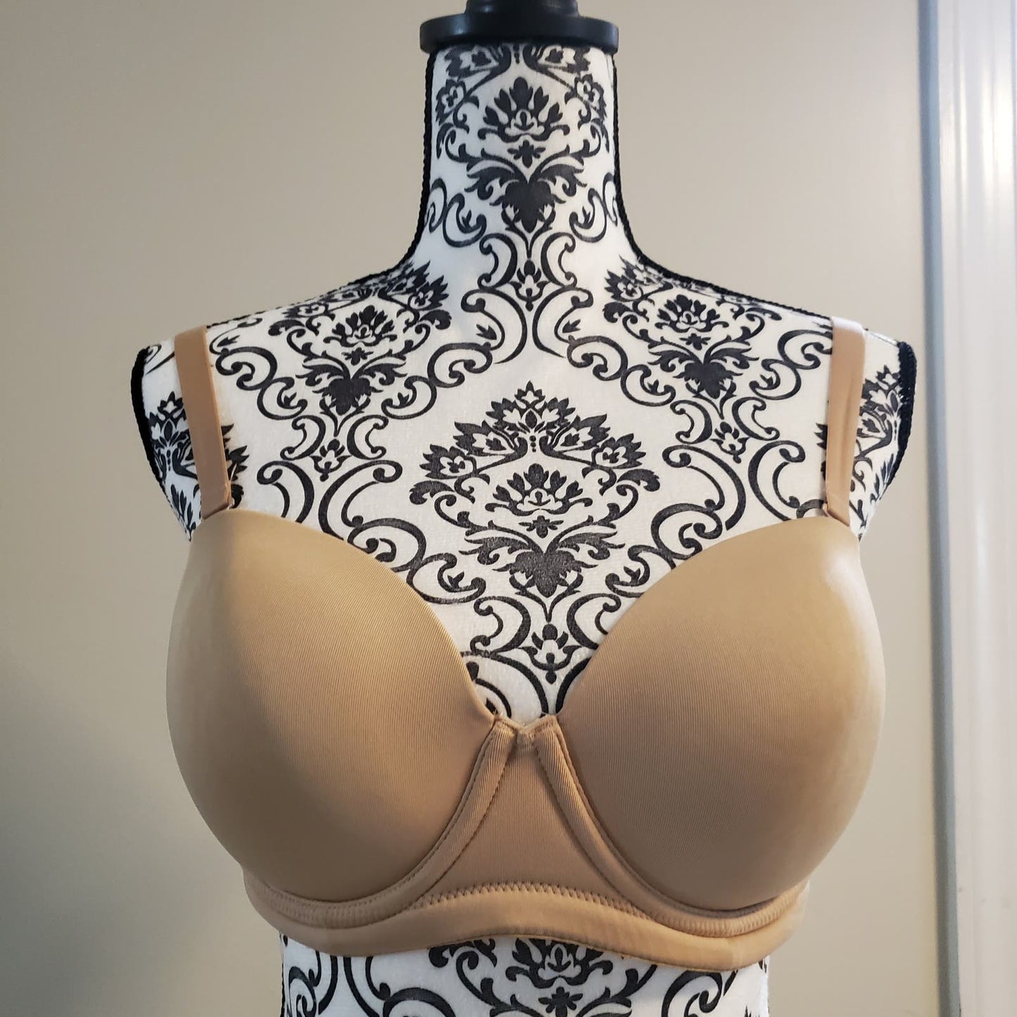 WACOAL NUDE UNDERWIRE BRA 34 DD